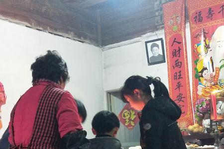 奶奶过世一周年有什么说法