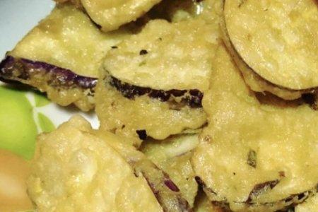 酥茄子裹面粉的做法