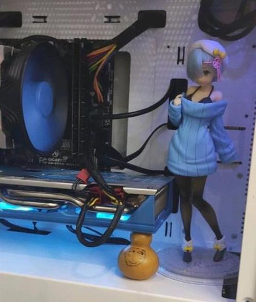 14寸的手办够放机箱嘛