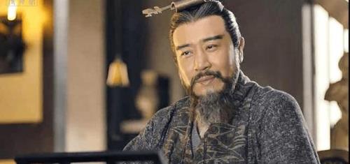 曹操为什么把何晏送回去了