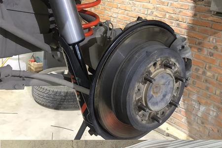 荣威rx5减震器可以改装氮气