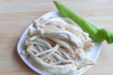 海鲜菇煮几分钟就熟了