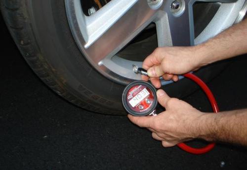 冷车20胎压可以吗