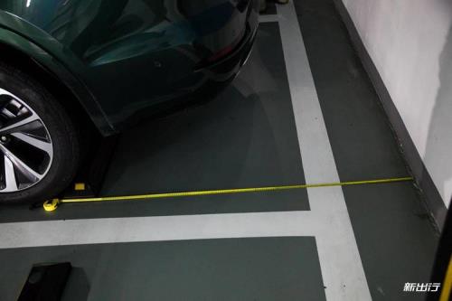 车位距离墙体10cm合理吗