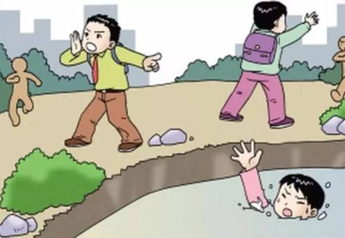 溺水喝了很多水怎么处理