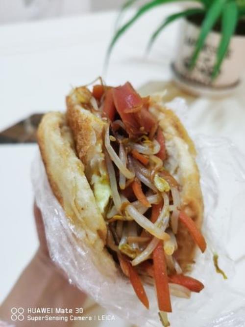 反手夹菜怎么改正