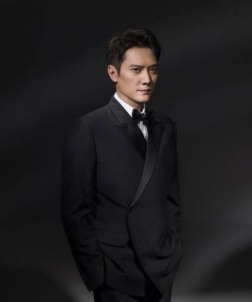 破晓东方冯绍峰演谁