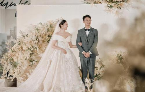 婚嫁梳头的四言八句