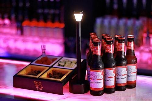 一瓶百威啤酒的成本