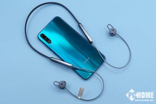 荣耀x15笔记本可以连接蓝牙耳机吗