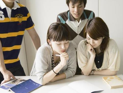 对朋友的态度要怎样