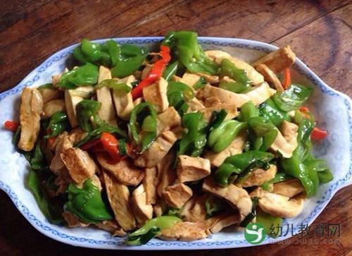 干豆腐炒尖椒简单做法