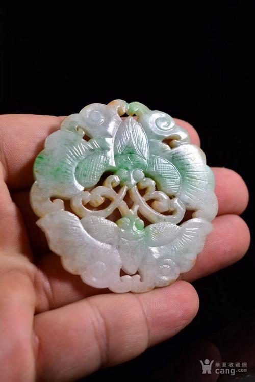 玉坠奇缘的故事