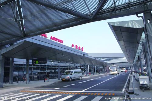 上海虹桥机场属于哪个区