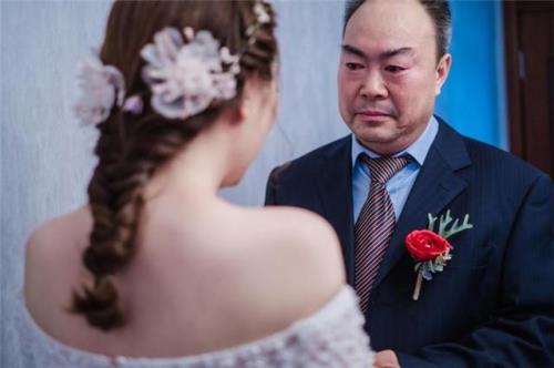 儿子婚礼上父母答谢媒人的贺词
