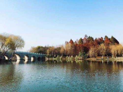 什么地方只有春秋两季