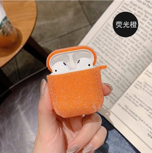airpodspro耳机仓满电还是橙色的
