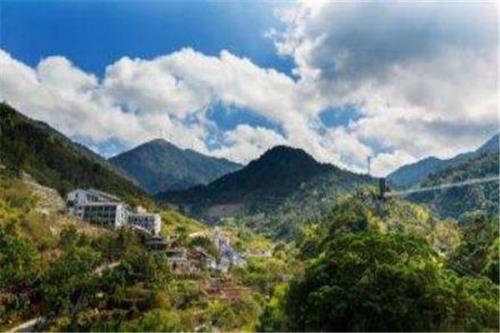 天鹿山位于哪个地方