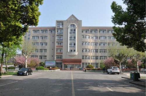 蚌埠铁路中学高中有多少个班