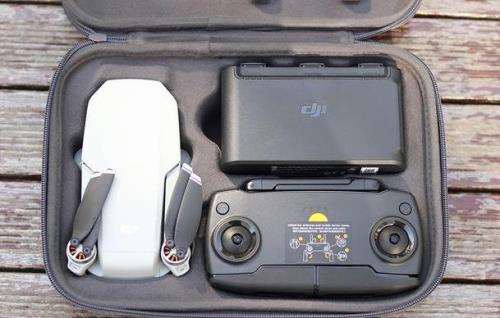 f11和mini哪个更适合新手