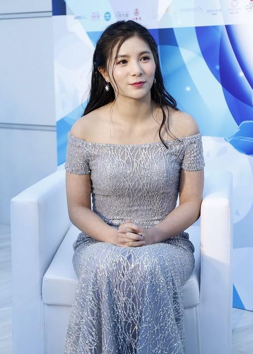 西班牙跳水女神