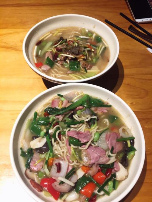 一碗面条回味一生感悟