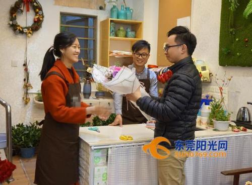 50岁夫妻适合做什么生意在东莞