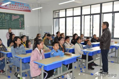六安三小学费
