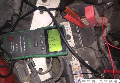 汽车电瓶出氧化是否更换电瓶