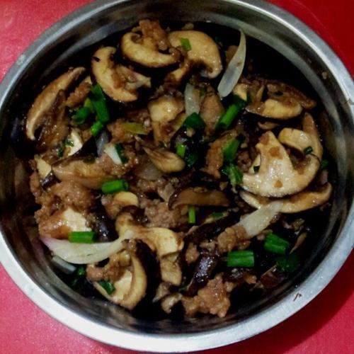 蘑菇要炒多久