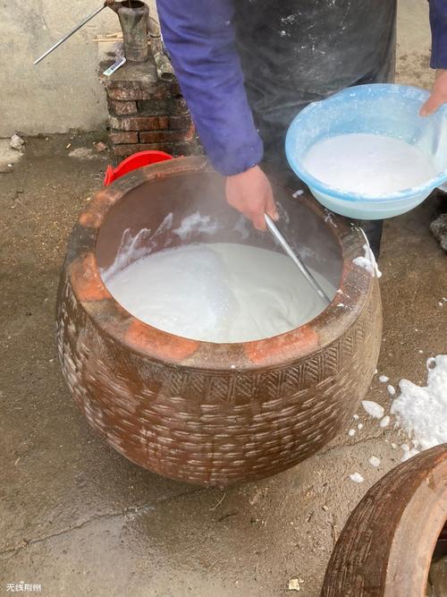 豆腐压不成型还占布么原因