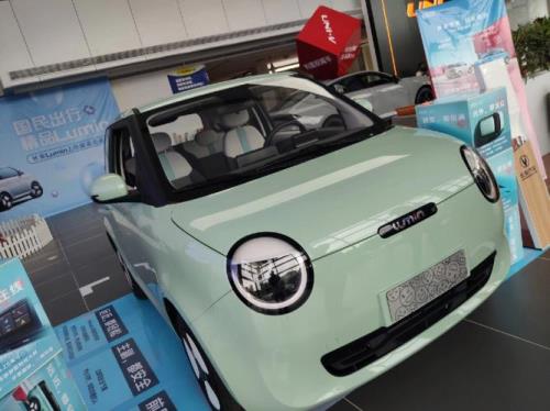 长安糯玉米和五菱mini 哪个好