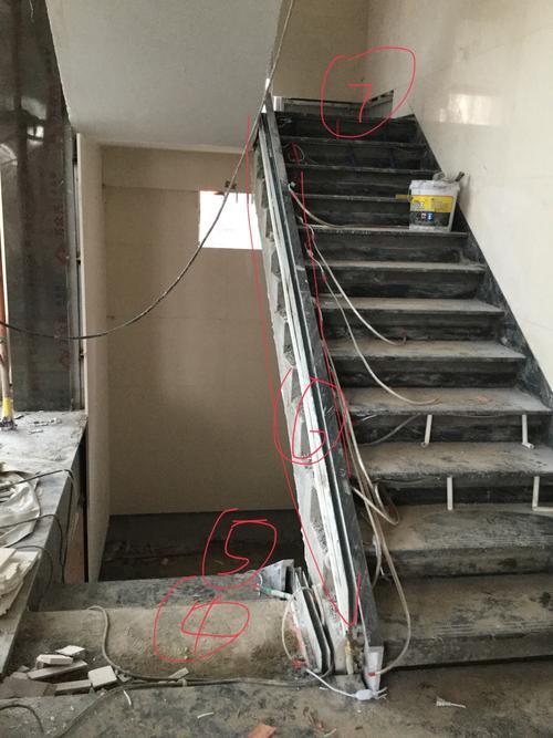 楼梯平地起步怎么进退
