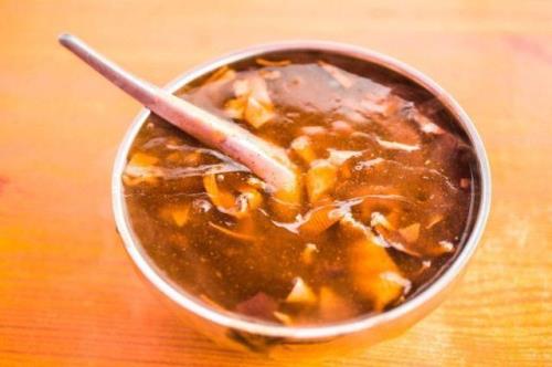散装胡辣汤里的白虫子可以吃吗