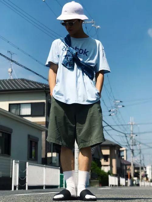 175男生摸高多少正常