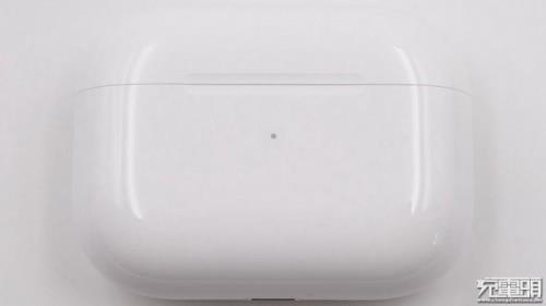 airpodspro耳机满电充电仓还耗电
