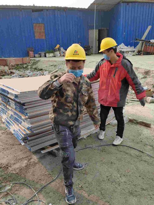 在工地上做什么小工比较好