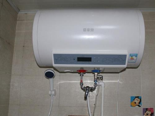 淋浴器通电后就跳闸是啥原因