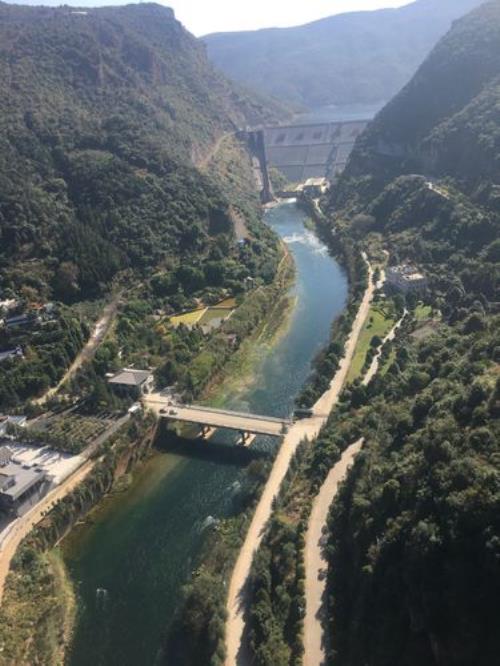 宜良苗王峡还是苗王谷好玩