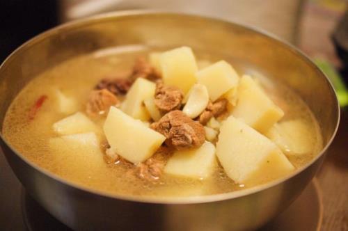 羊肉炖萝卜土豆做法