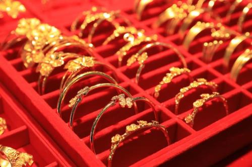 品牌黄金和私人店的区别