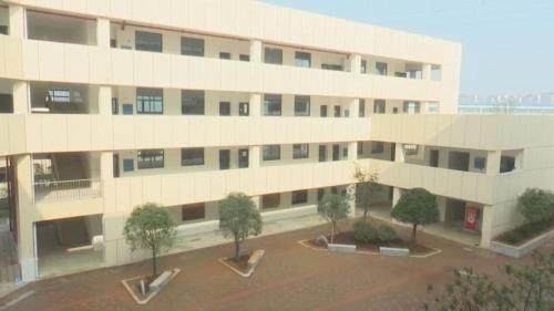 株洲太阳宫小学每个班多少人
