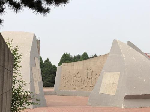牛驼山在什么地方