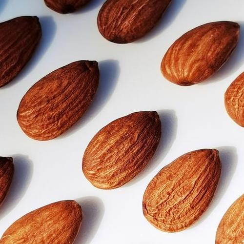 巴旦木怎么去内壳