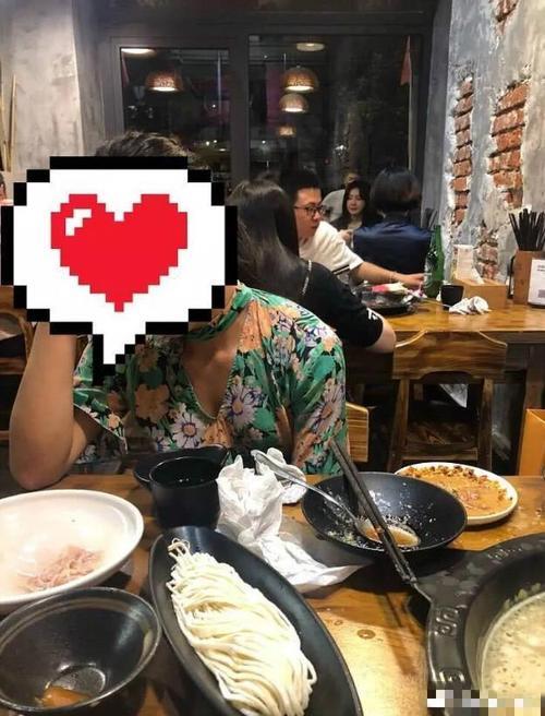女生说在吃火锅怎么幽默回复