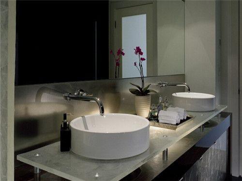 卫生间洗脸盆太长了怎么办