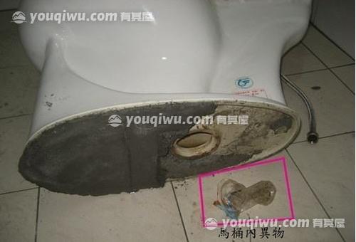 马桶水箱漏水的原因及解决方法