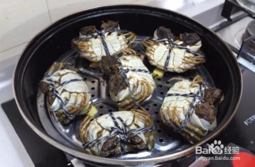 活螃蟹没绑的怎么蒸
