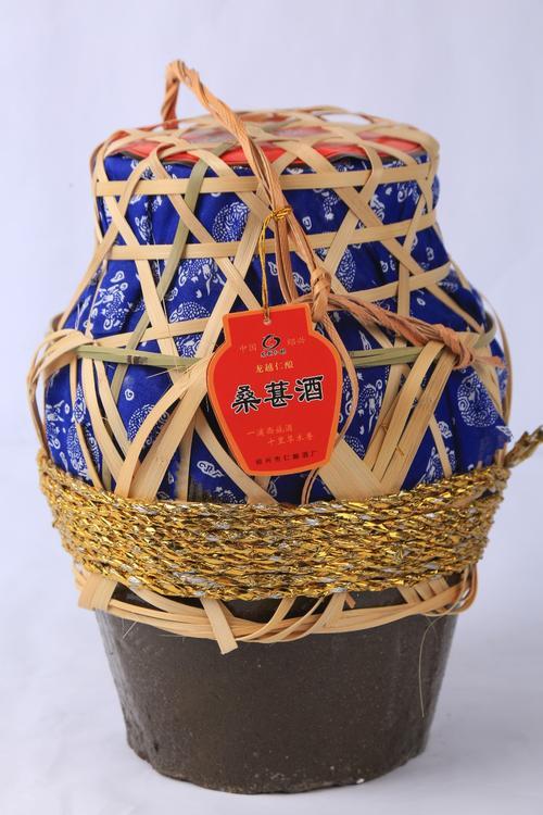 泡桑葚酒用瓷器行吗