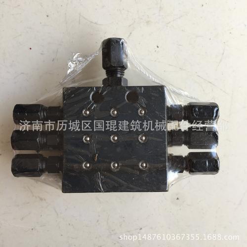 三一润滑脂泵怎么调出油量大小